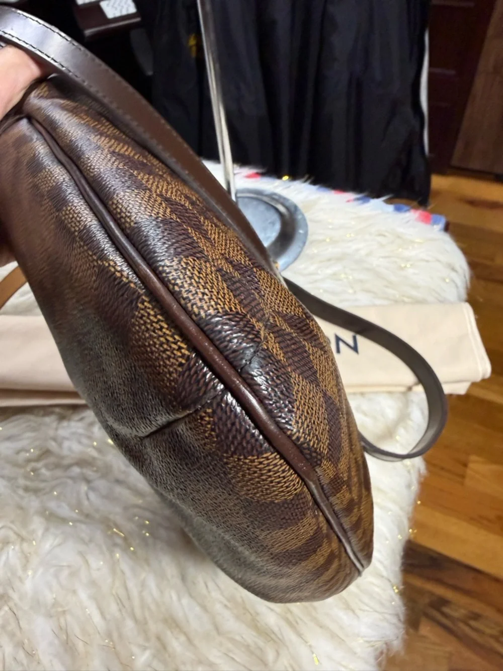 Louis Vuitton Blumsburry PM DE Crossbody, - Picture 13 of 16